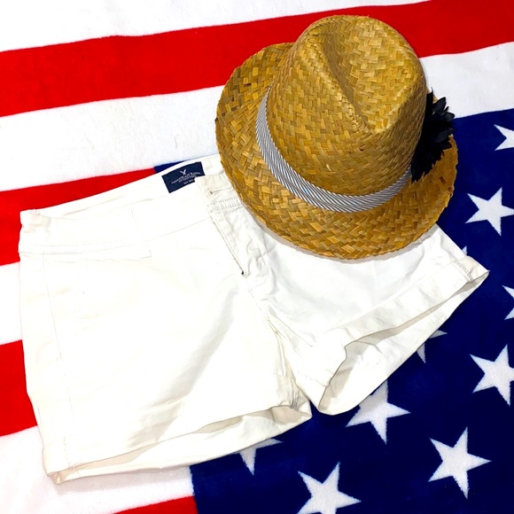 AMERICAN EAGLE - Picture 1 of 4